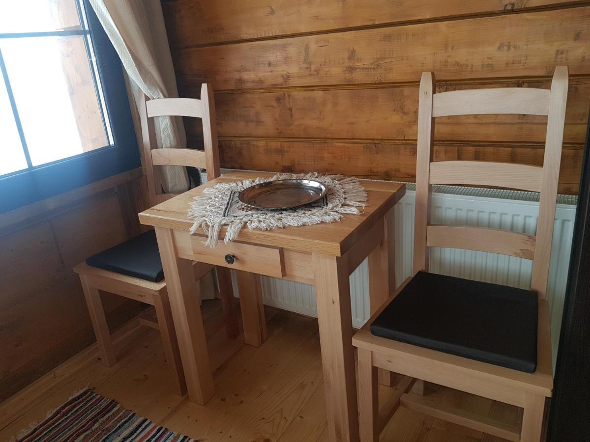 Tulean Cabin Săcel Екстериор снимка