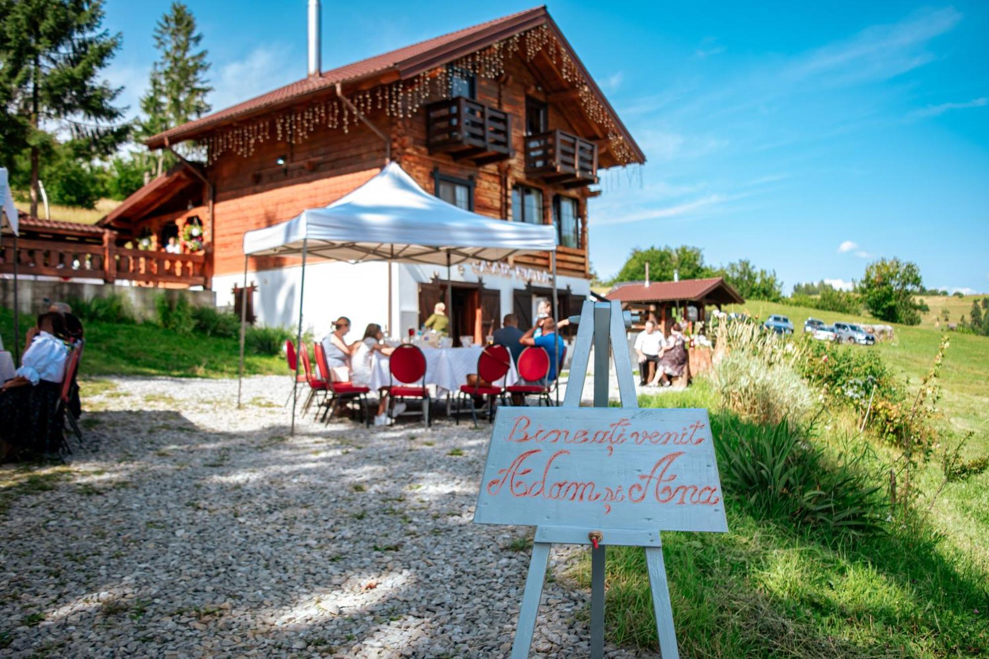 Tulean Cabin Săcel Екстериор снимка